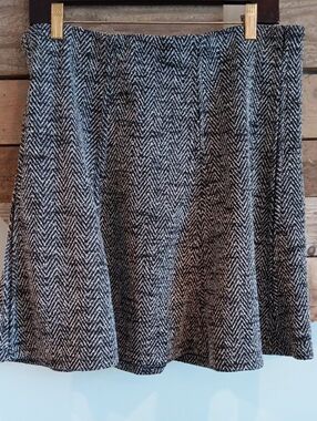 LOFT Black & White Herringbone A-Line Skirt